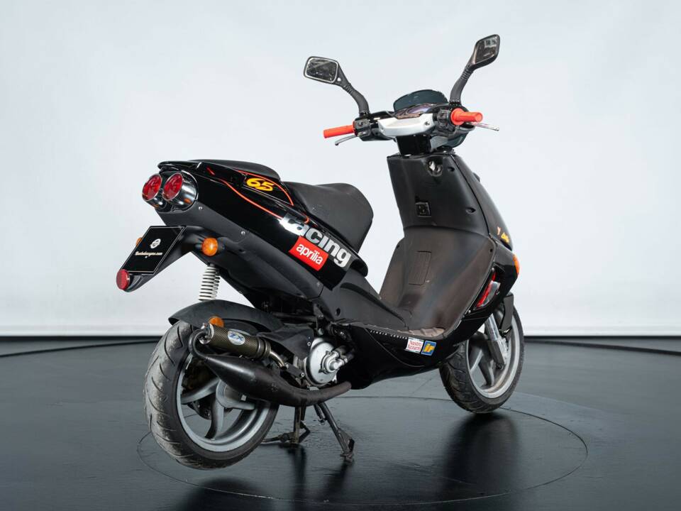 Image 6/23 of Aprilia SR 50 (1997)