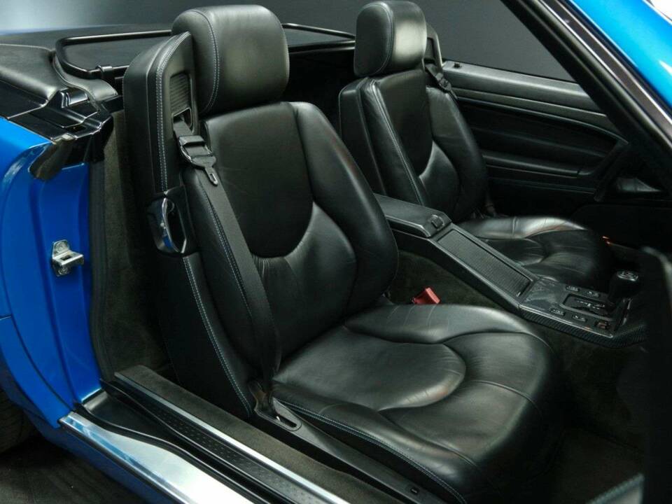 Image 29/50 de Mercedes-Benz SL 500 (1997)