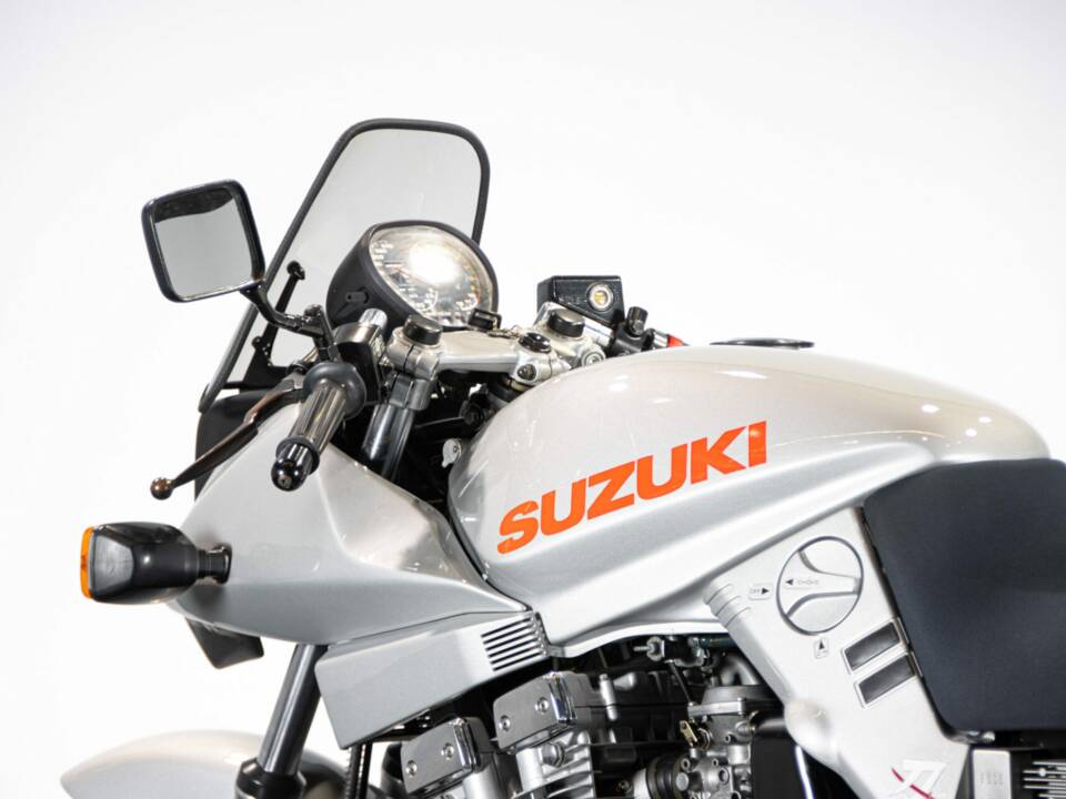 Immagine 9/50 di Suzuki GSX 750S Katana (1982)