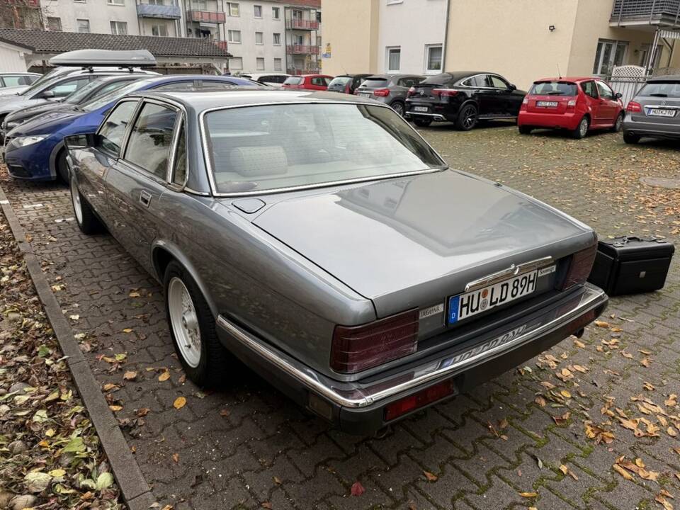 Bild 5/8 von Jaguar Sovereign 3.6 (1989)