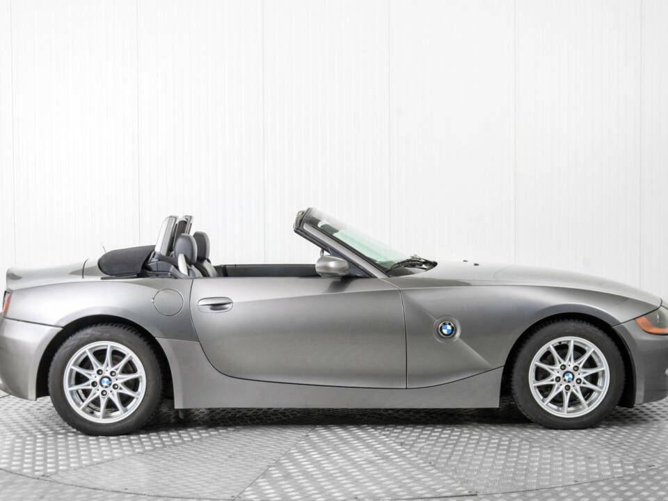 Bild 10/50 von BMW Z4 2.5i (2004)