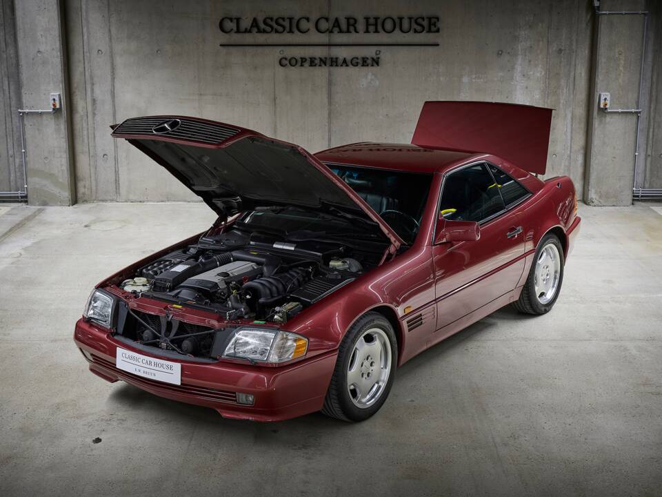 Bild 31/99 von Mercedes-Benz SL 320 (1995)