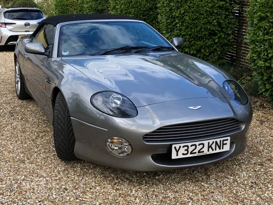 Image 2/5 of Aston Martin DB 7 Vantage Volante (2001)