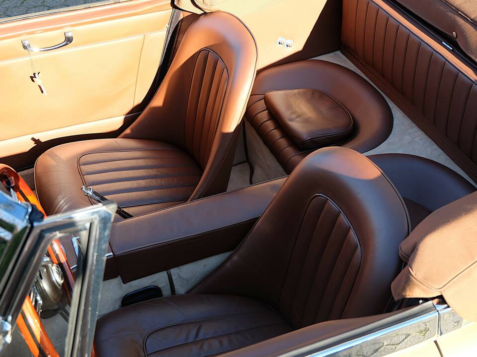 Image 24/68 of Austin-Healey 3000 Mk III (BJ8) (1965)