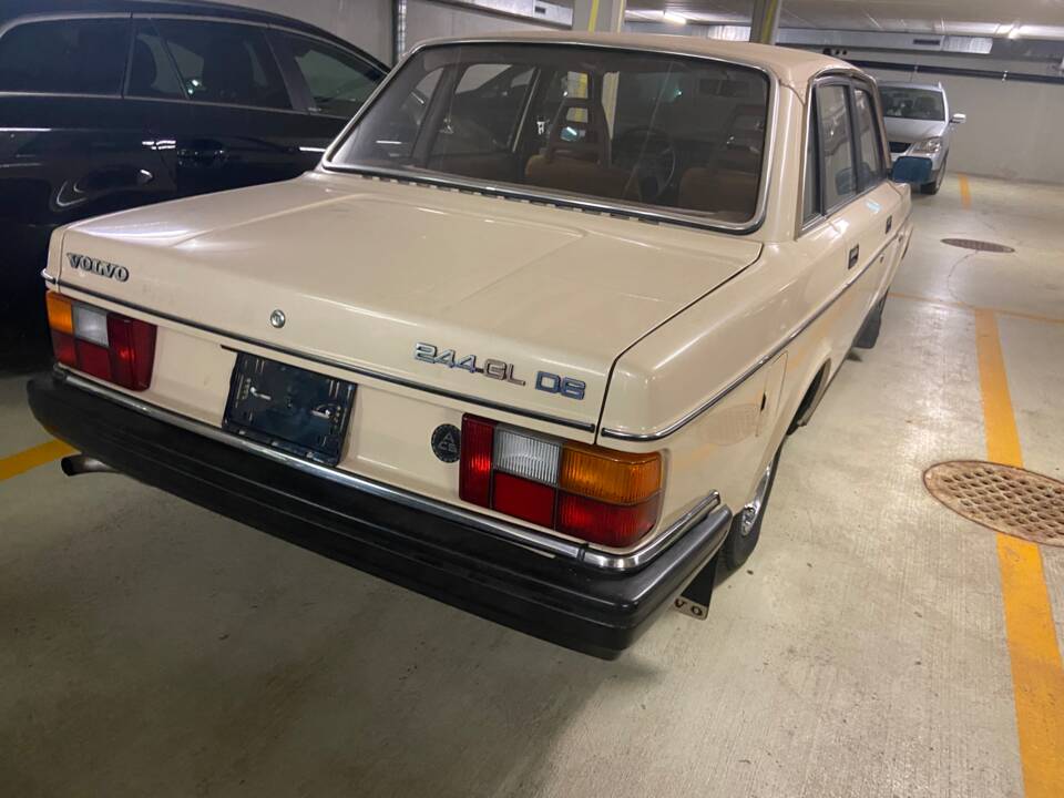 Bild 51/54 von Volvo 240 Diesel (1982)