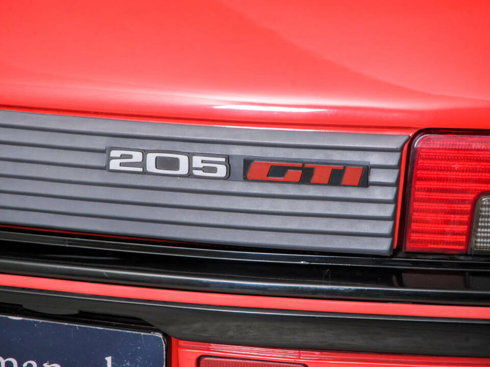 Image 35/50 of Peugeot 205 GTi 1.6 (1986)