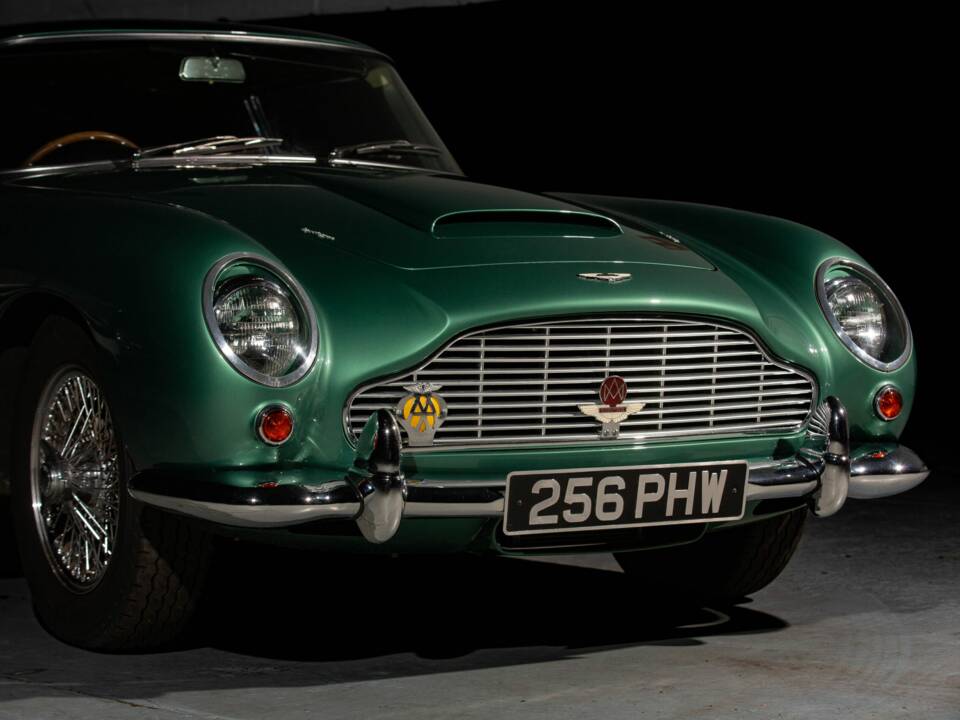 Afbeelding 3/55 van Aston Martin DB 4 Vantage (1962)