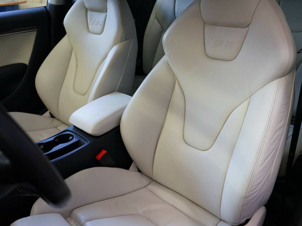 Obraz 31/45 pojazdu Audi S5 Coupé (2007)