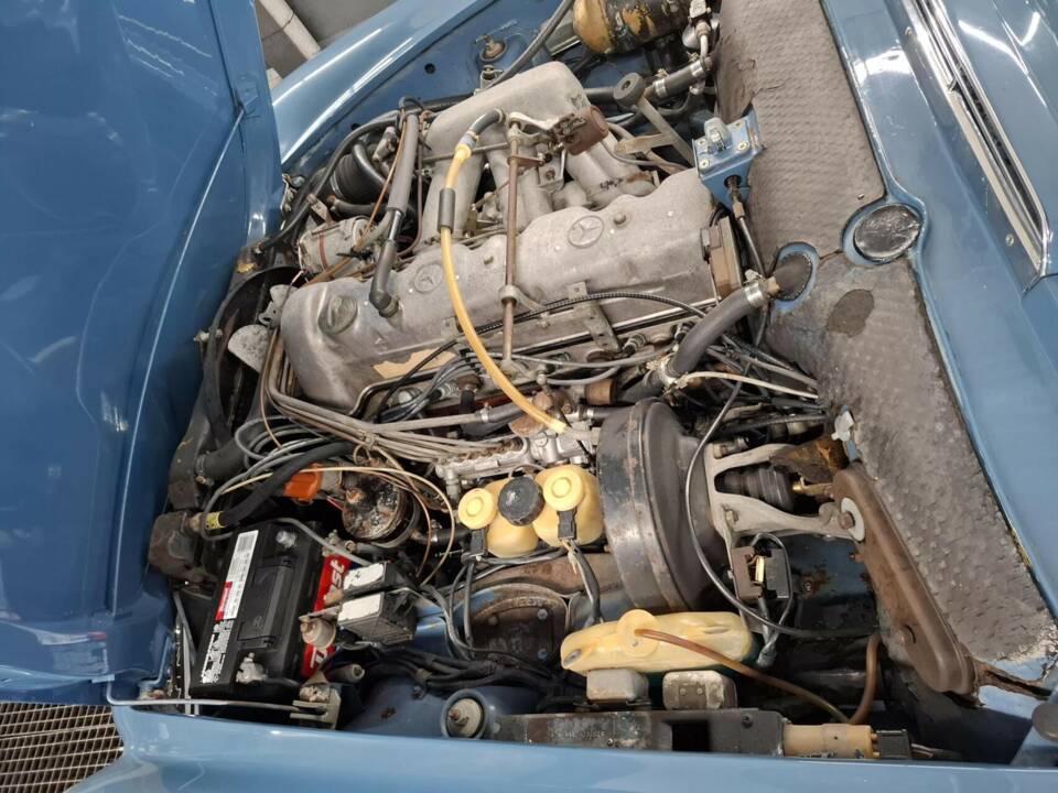 Image 42/50 de Mercedes-Benz 280 SL (1970)