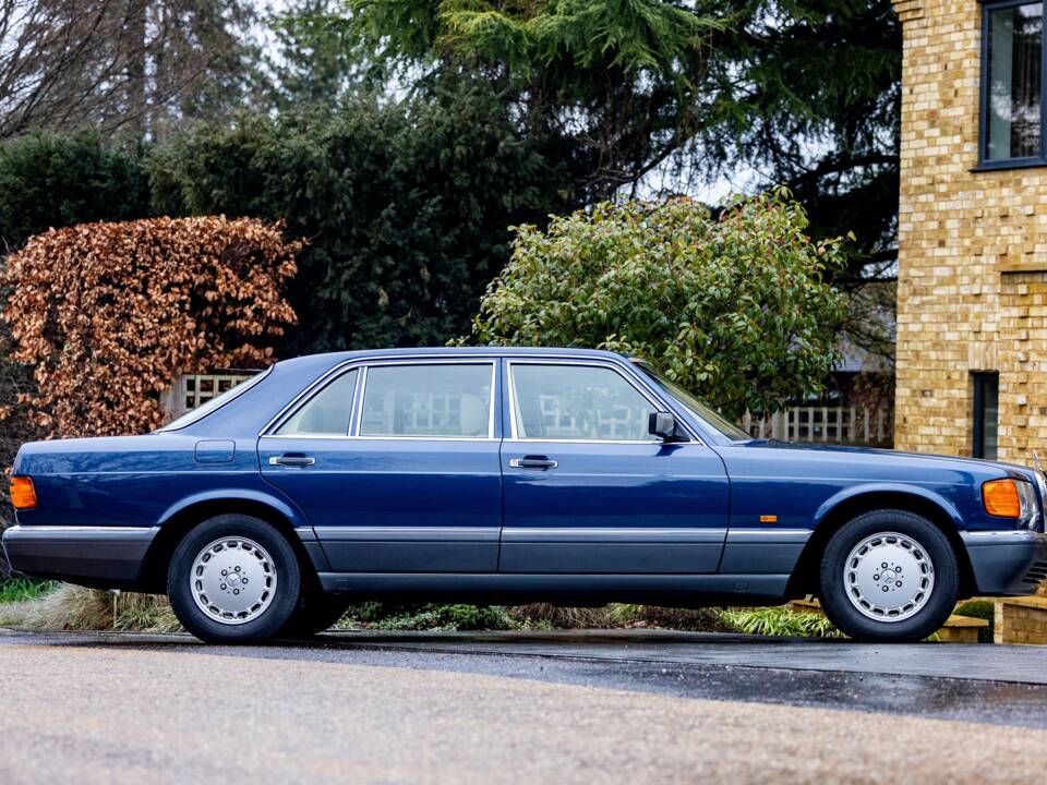Bild 2/49 von Mercedes-Benz 560 SEL (1986)