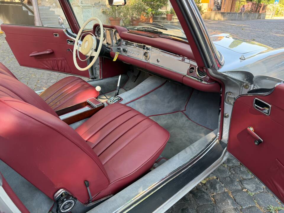 Bild 39/97 von Mercedes-Benz 280 SL (1969)