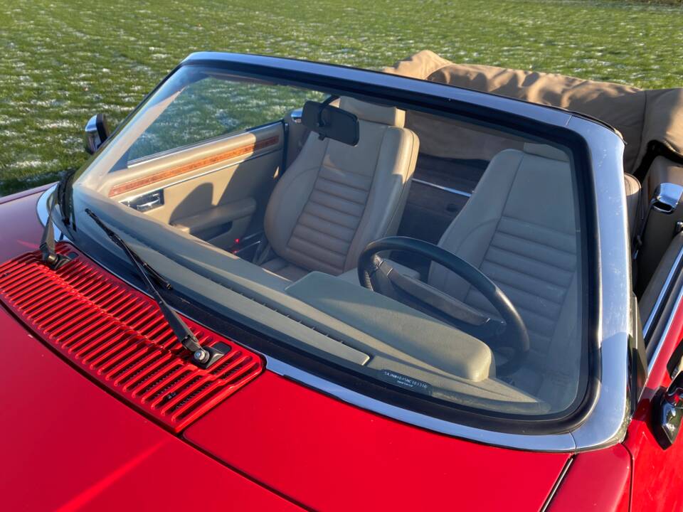 Image 23/30 of Jaguar XJS 5.3 V12 (1992)