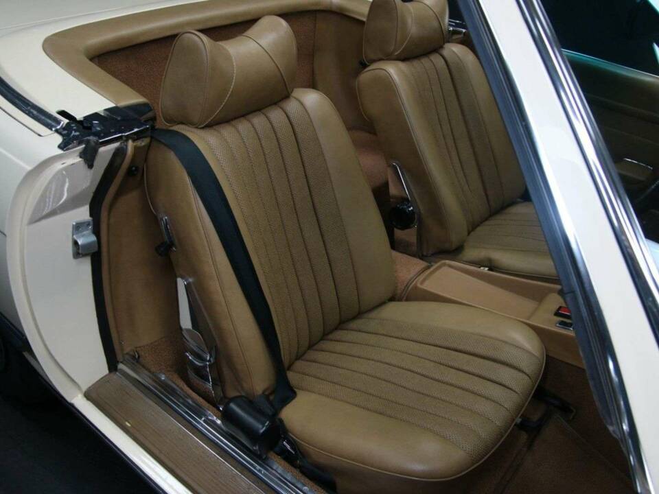 Image 26/50 de Mercedes-Benz 450 SL (1973)