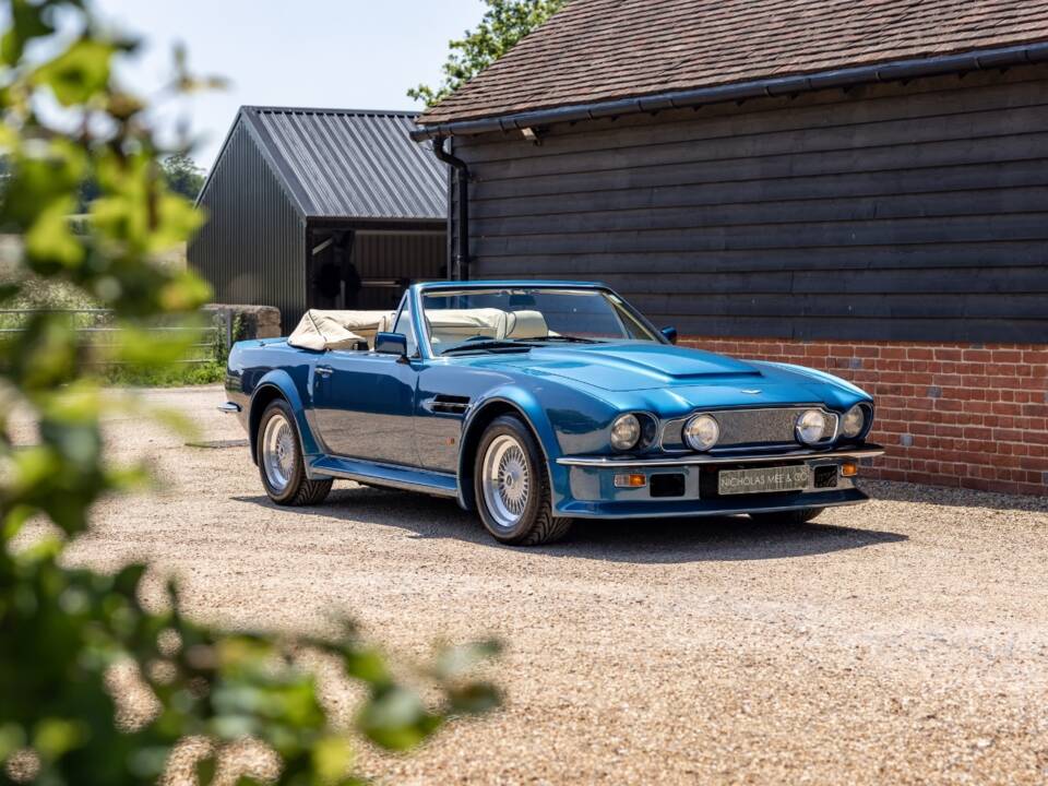 Afbeelding 40/40 van Aston Martin V8 Vantage Volante X-Pack (1989)