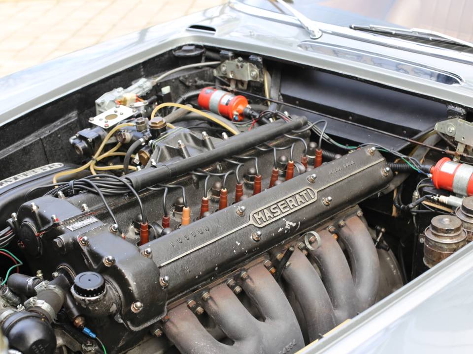 Bild 43/50 von Maserati Sebring 4000 GTiS (1966)