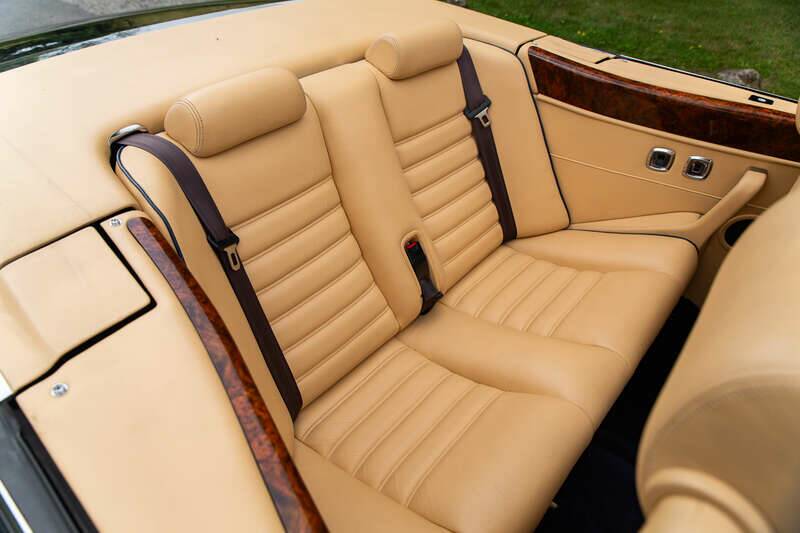 Afbeelding 25/50 van Bentley Azure (1997)