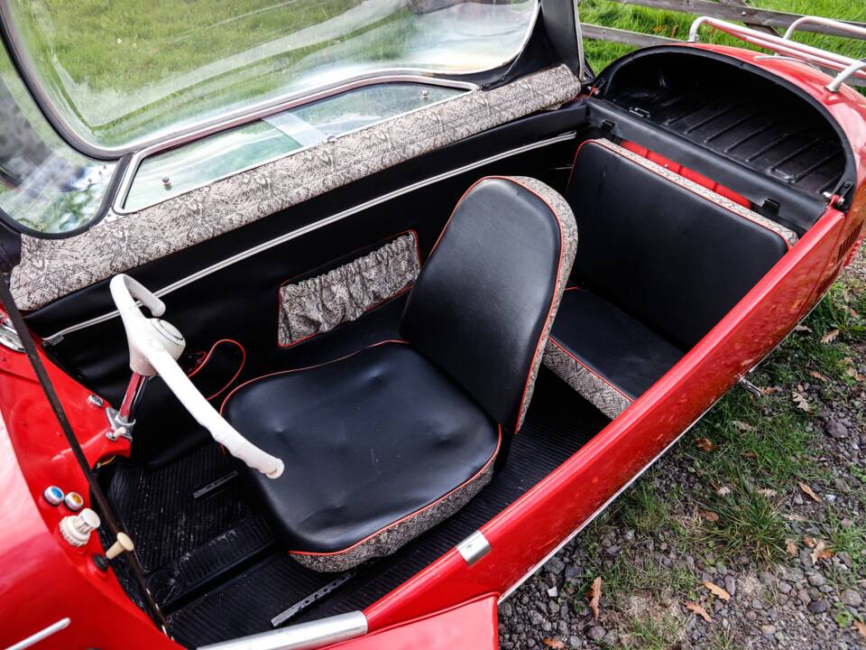 Image 28/32 of Messerschmitt / FMR KR 200 (1959)