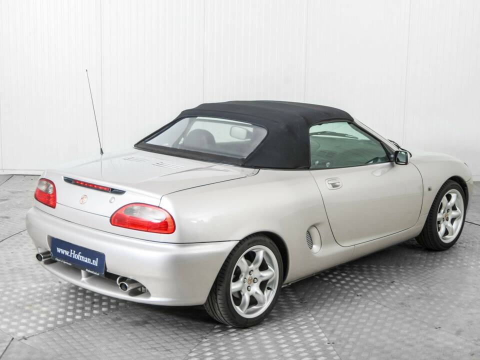 Immagine 47/50 di MG F 1.8i VVC (2000)