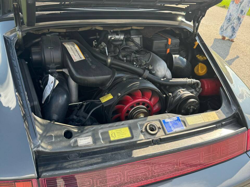 Bild 9/20 von Porsche 911 Carrera 4 (1990)