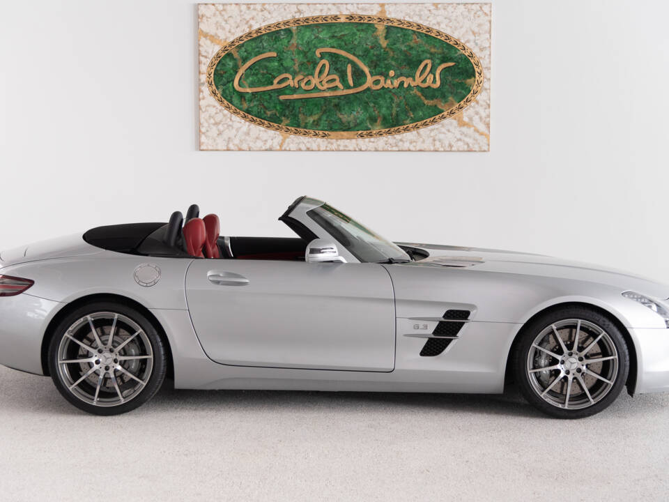 Image 13/48 of Mercedes-Benz SLS AMG Roadster (2012)