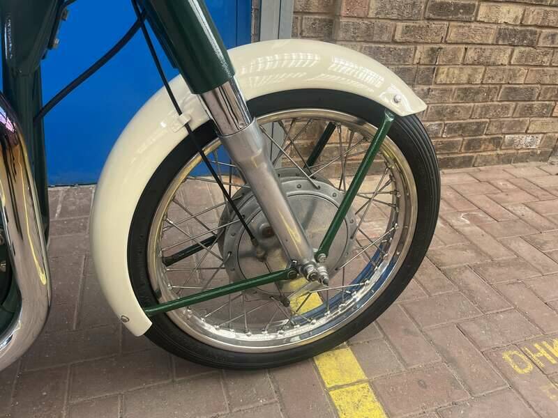 Image 16/17 of Norton DUMMY (1962)