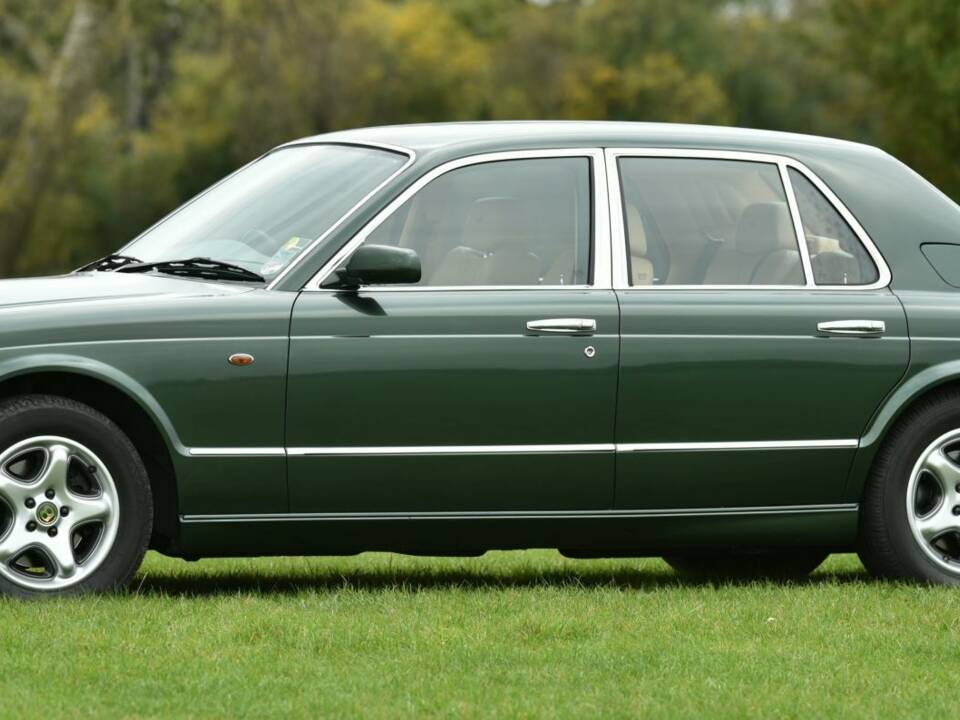 Immagine 19/50 di Bentley Arnage Green Label (1998)