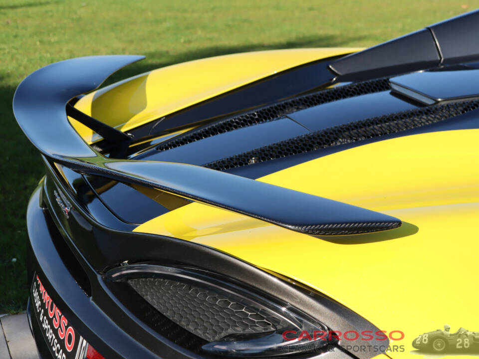 Immagine 22/50 di McLaren 570S Spider &quot;Launch Edition&quot; (2018)