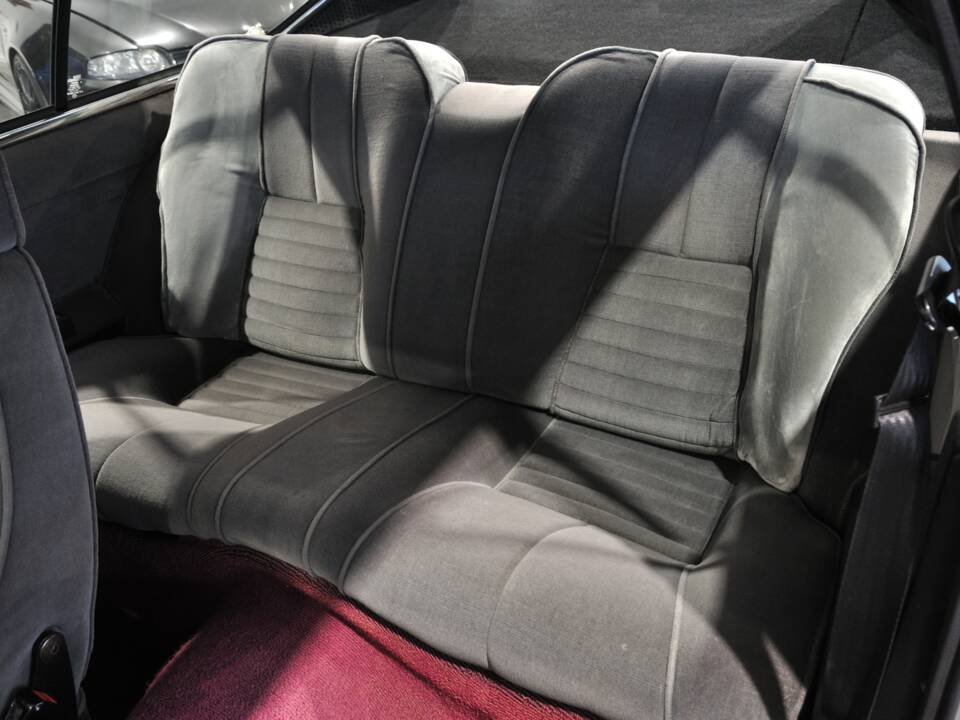 Bild 16/25 von Alfa Romeo Alfetta GTV 2.0 L (1980)