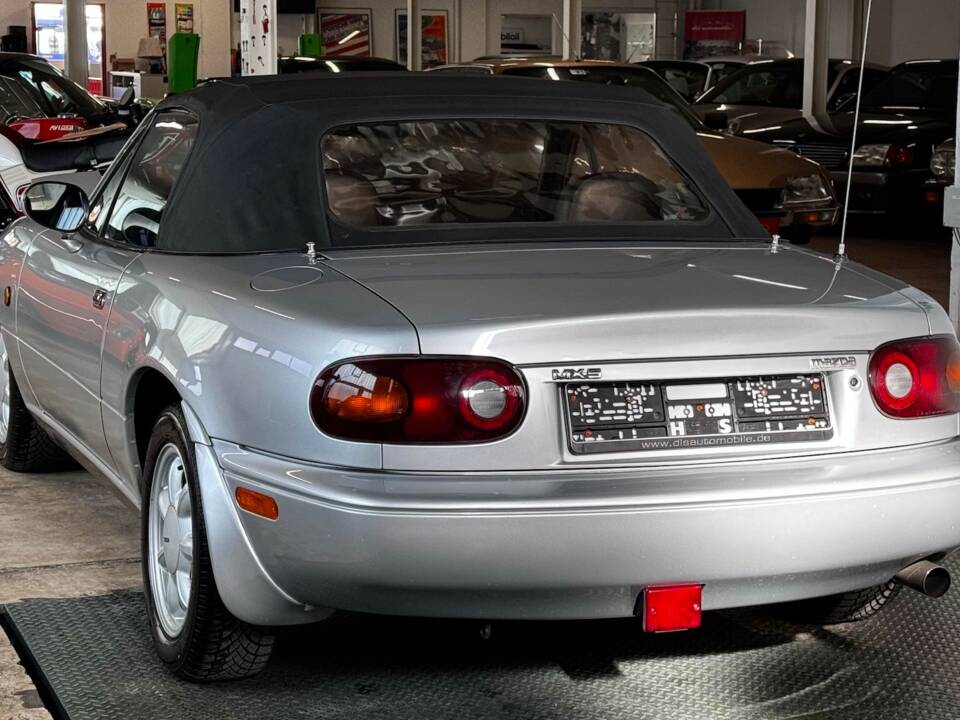 Image 9/48 de Mazda MX-5 1.6 (1900)
