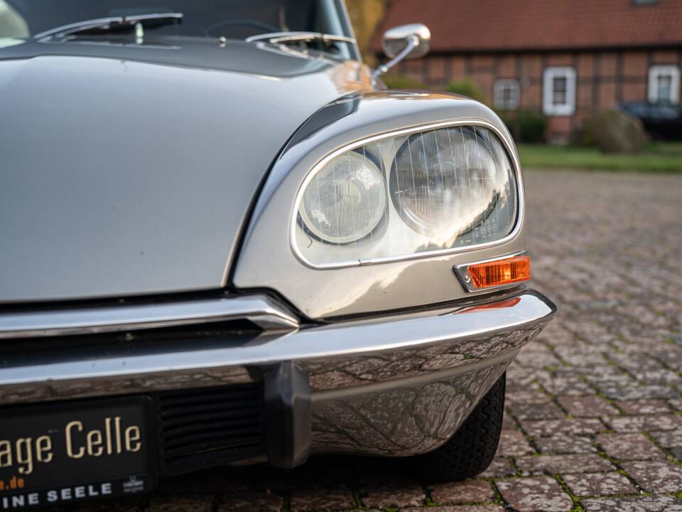 Image 5/44 of Citroën DS 21 (1968)