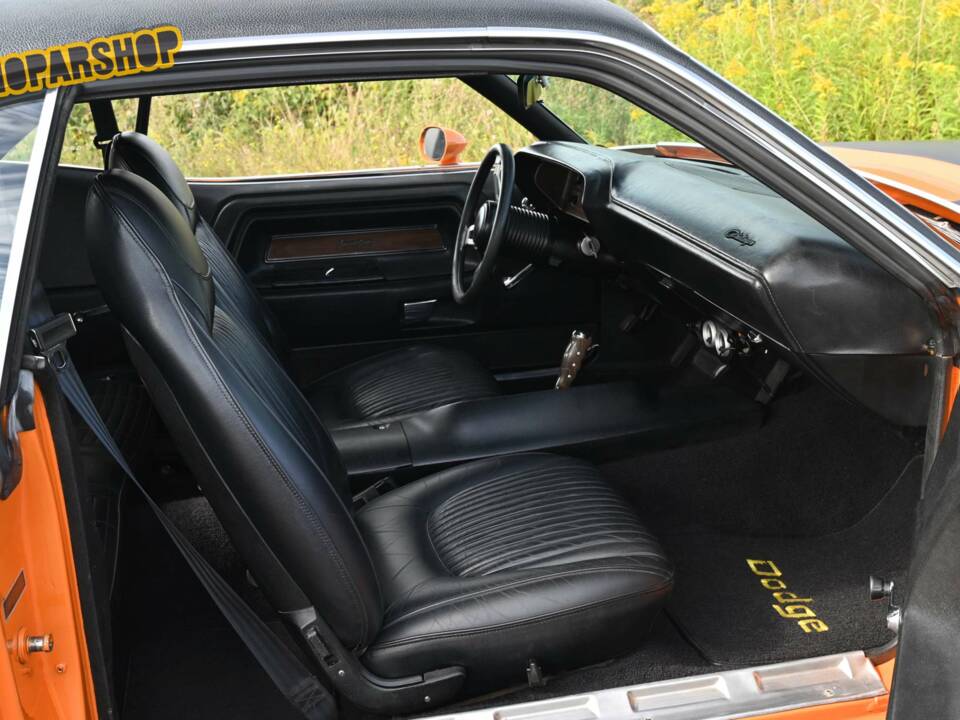 Bild 23/44 von Dodge Challenger R&#x2F;T (1970)
