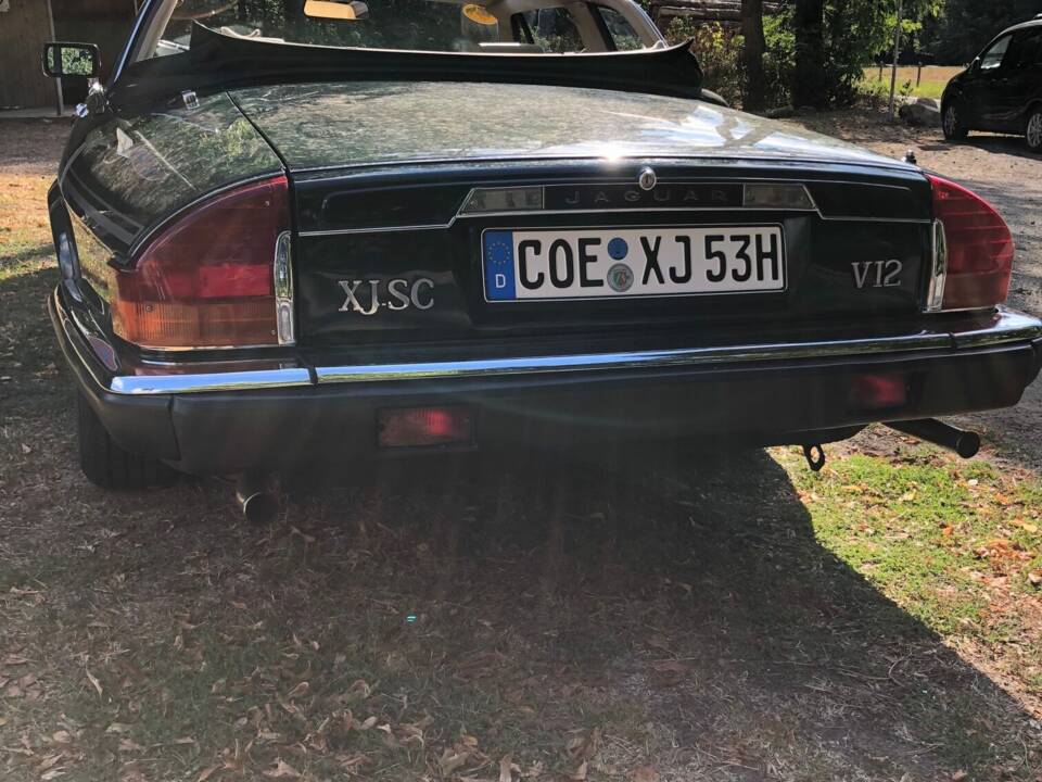 Image 2/5 de Jaguar XJ-SC V12 (1986)