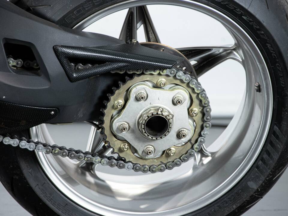 Image 21/50 de MV Agusta DUMMY (2004)