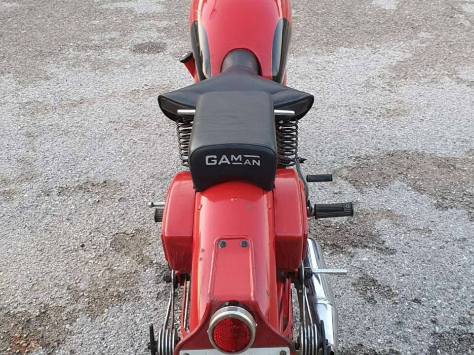 Image 8/12 of Moto Guzzi DUMMY (1952)