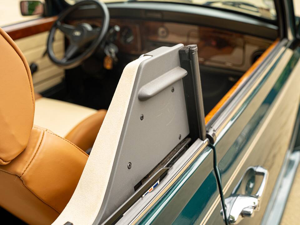 Image 38/85 of Rover Mini Cabriolet (1996)