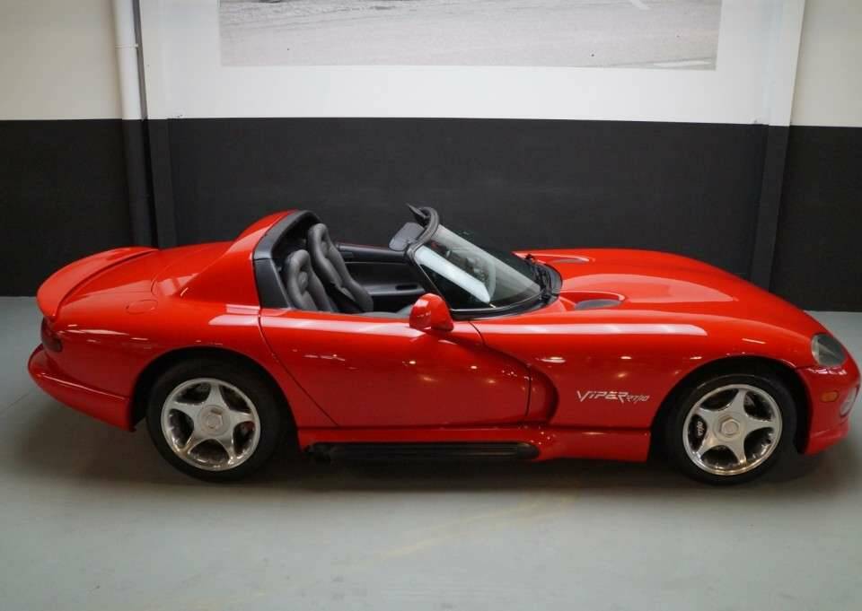 Image 3/50 of Dodge Viper RT&#x2F;10 (1994)