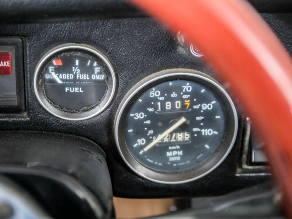 Image 17/50 de MG Midget 1500 (1979)