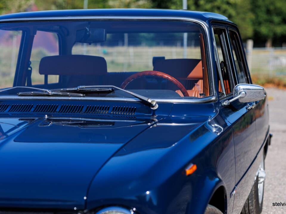 Bild 20/43 von Alfa Romeo Giulia Super 1.6 (1973)