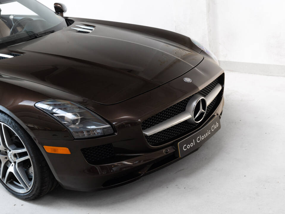 Afbeelding 30/46 van Mercedes-Benz SLS AMG Roadster (2012)