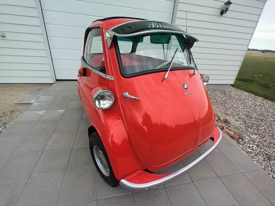 Image 2/7 of BMW Isetta 300 (1962)