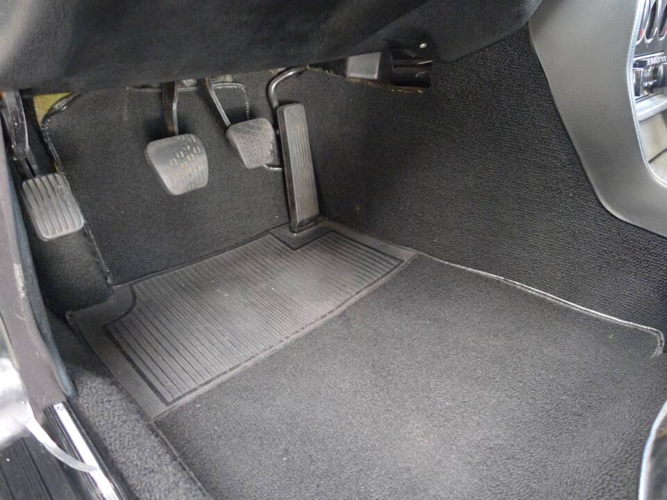 Image 41/44 of Mercedes-Benz 280 (1978)