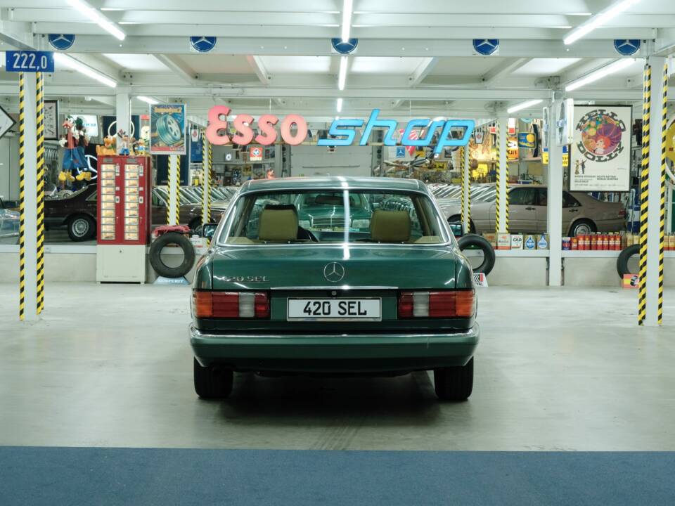 Bild 46/50 von Mercedes-Benz 420 SEL (1990)