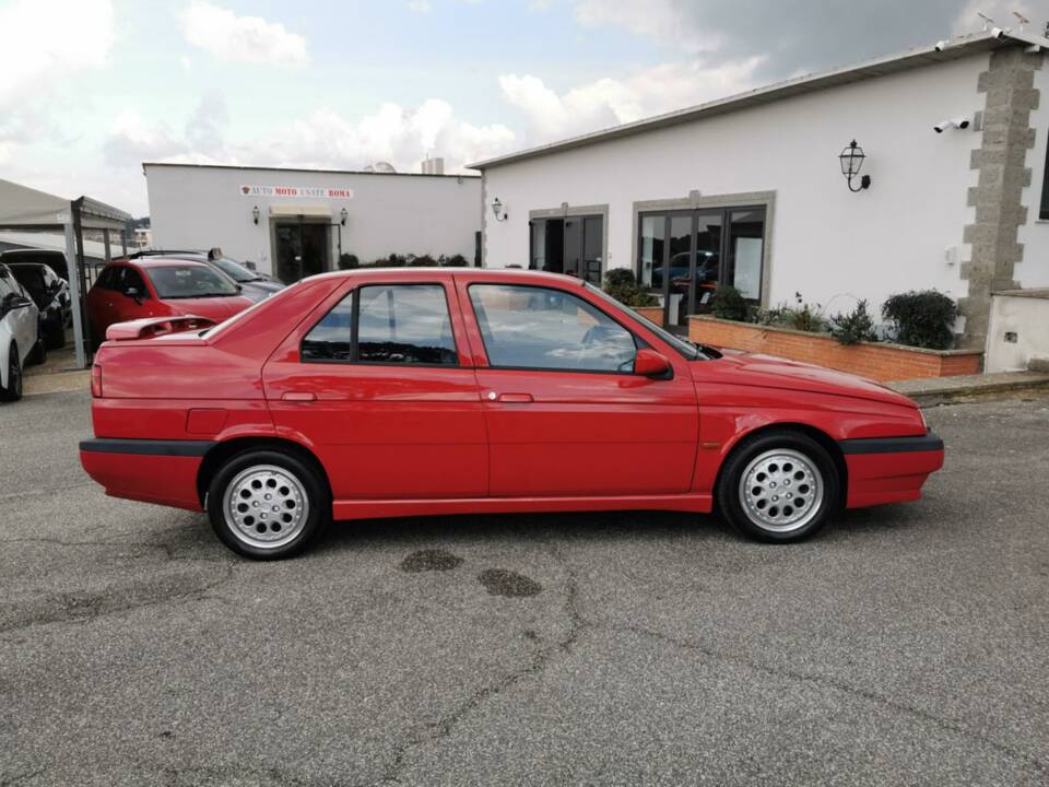 Bild 37/40 von Alfa Romeo 155  2.0 Q4 4x4 (1993)