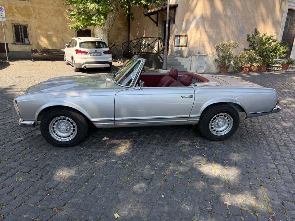 Bild 24/97 von Mercedes-Benz 280 SL (1969)