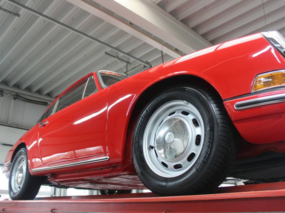 Immagine 13/50 di Porsche 912 (1968)
