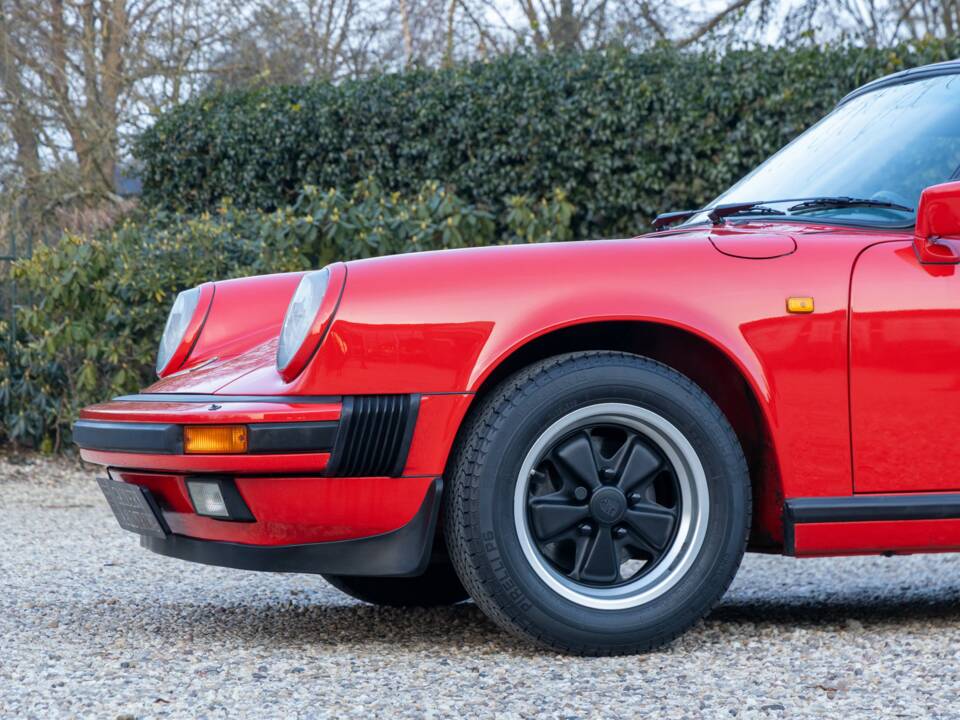 Image 50/50 of Porsche 911 Carrera 3.2 (1988)