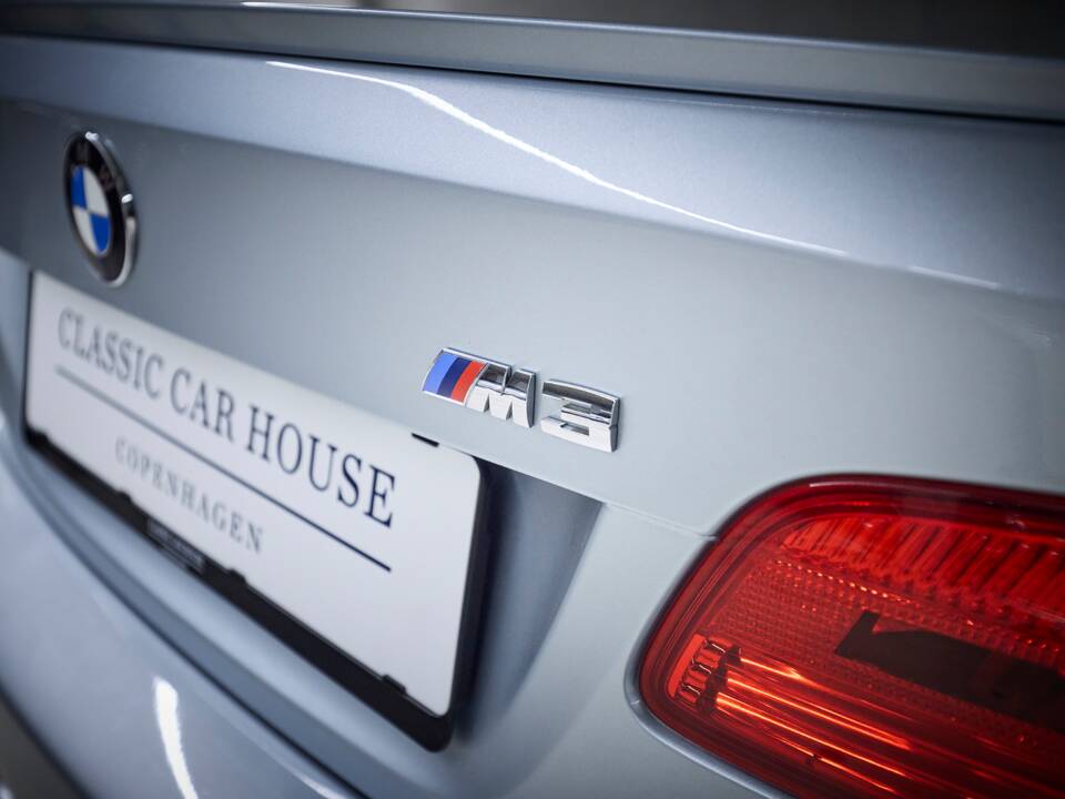 Image 21/100 of BMW M3 (2006)