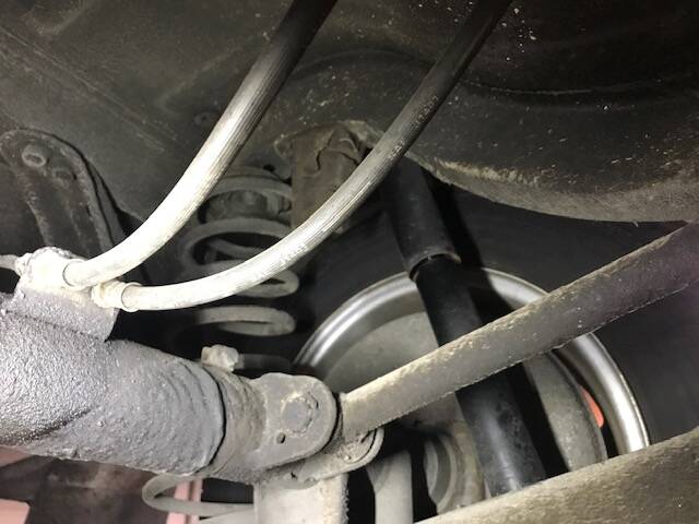 Image 64/91 of Volvo P 144 GL (1972)