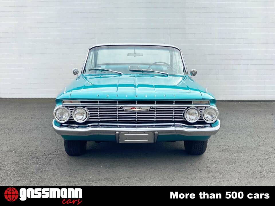 Immagine 2/15 di Chevrolet Impala Sport Coupe (1961)