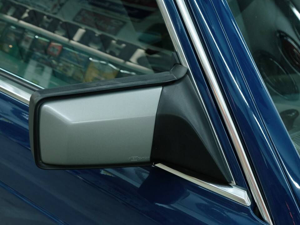 Bild 14/50 von Mercedes-Benz 300 SE (1990)